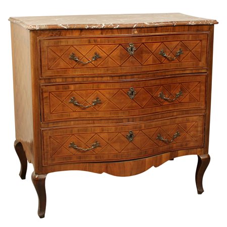 Cassettone a tre cassetti Noce con intarsi a motivi geometrici in bosso....