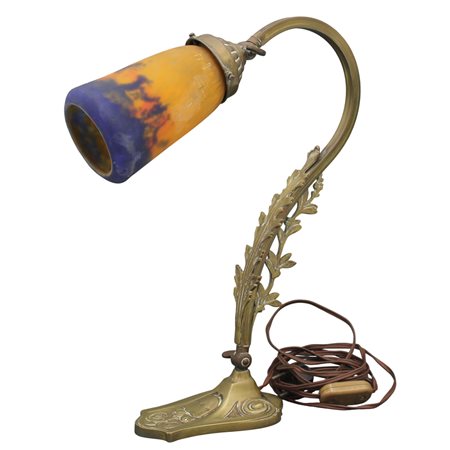 Lampada da tavolo Ottone dorato con coppa in pasta di vetro. Firmato Muller...