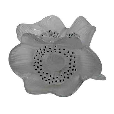 Fiore lalique Cristallo. Marcato Lalique. Secolo XX. Cm h 7