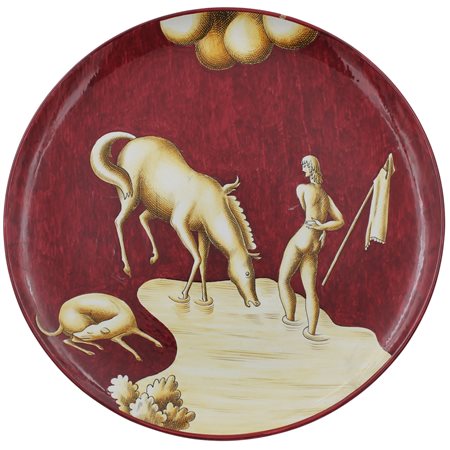 Piatto Ceramica policroma con scena mitologica (lieve mancanza sul bordo)....