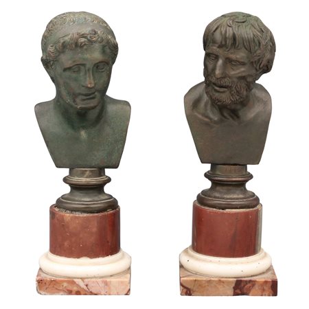 Tito e Ottone Due mezzibusti in bronzo su base in marmo. Cm h 23