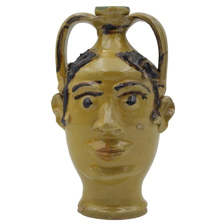 Fiasca antropomorfa Maiolica con decoro ornamentale policromo. Caltagirone....