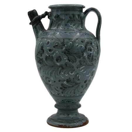 Versatoio Antica maiolica decorata motivi vegetali e onamentali su fondo...