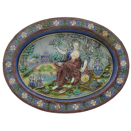 Scuola di Bernard Palissi "Vassoio ovale" Antica maiolica decorata con scena...