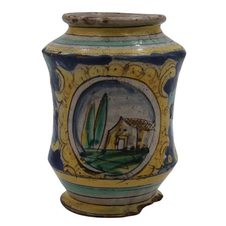 Rocchetto Antica maiolica decorata con paesaggio con casolare e motivi...