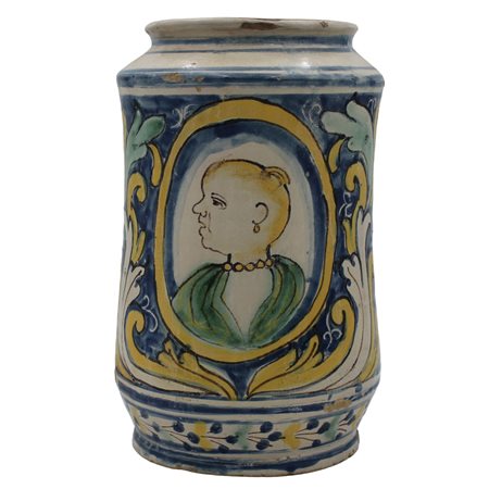 Grande cilindro Antica mailica decorata sul davanti con medaglione centrale...