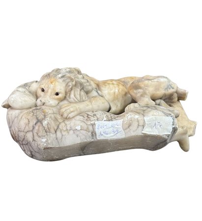 Scultura in marmo, periodo XIX secolo, raffigurante Coppia di leoni....