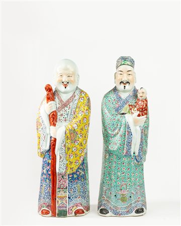 Due grandi sculture in porcellana policroma, China, 20th century