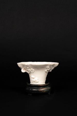 Coppa da libagione in porcellana blanc de Chine, Cina fine secolo XVIII - inizi secolo XIX