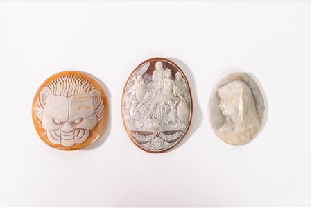 Lotto composto da tre cammei, secolo XX