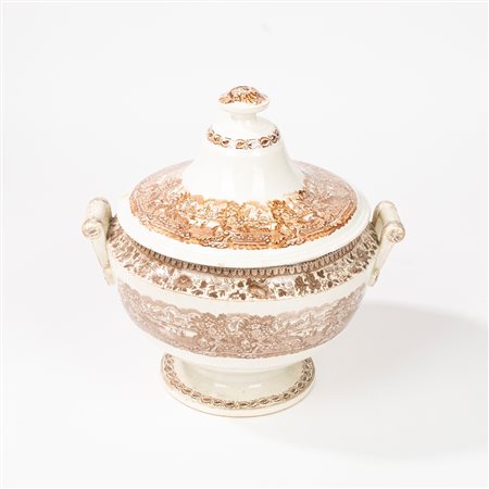 Zuppiera biansata con coperchio in porcellana, 20th century