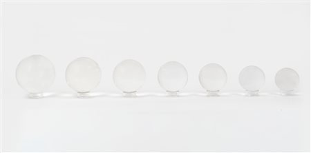 Lotto composto da sette sfere in plexiglass. Guzzini, secolo XX