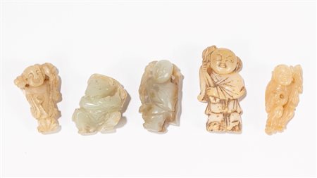 CINQUE SCULTURINE IN GIADA, China, Qing Dynasty, 19th/20th century
