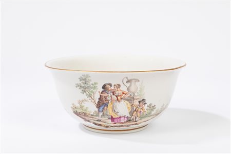 Ciotola in porcellana policroma, fine XVIII/inizio XIX secolo