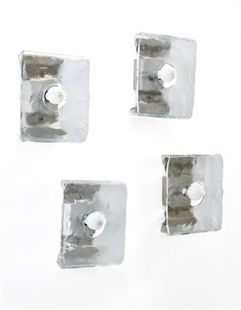 Mazzega Quattro lampade da parete in vetro corrugato incolore. Murano, anni '70.