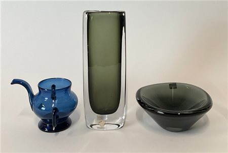 Manifatture diverse Lotto composto da una ciotolina Orrefors e un vaso parallele