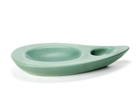 Giovanni Gariboldi Centrotavola in ceramica smaltata verde opaco con leggero eff