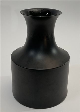 Tapio Wirkkala Vaso in ceramica smaltata nero opaco sulla superficie esterna dec