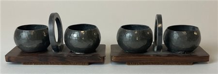 Jean Després Coppia di saliere in peltro montate su base lignea. Francia, anni '