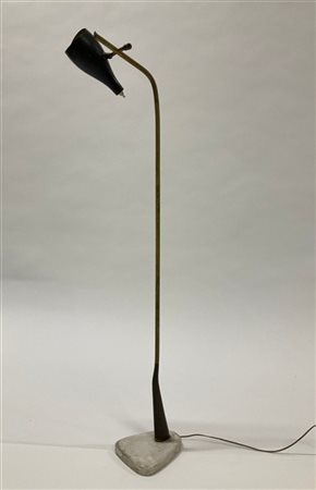 Lumen Lampada lampada da terra. Milano, anni '50. Base in marmo bianco fusto in