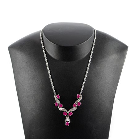 COLLANA in oro bianco 18 KT con diamanti e rubini