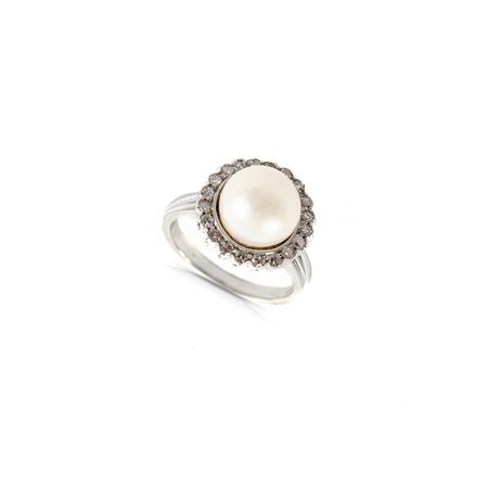 ANELLO in oro bianco 18 KT con diamanti e perla