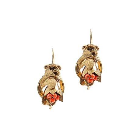 ORECCHINI in oro giallo 9 KT con coralli