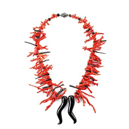 COLLANA con tralci di corallo e onice sintetico