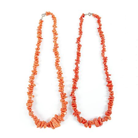 DUE COLLANE in corallo con chiusure in argento 925
