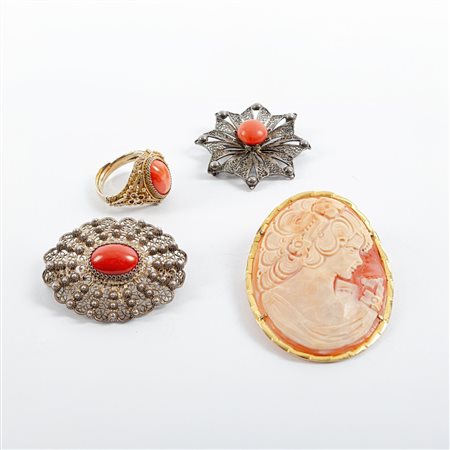 DUE SPILLE, SPILLA/PENDENTE E ANELLO