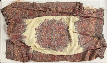 Scialle Kashmir, Inghilterra, inizio secolo XIX. Tessuto a mano in lana con tel