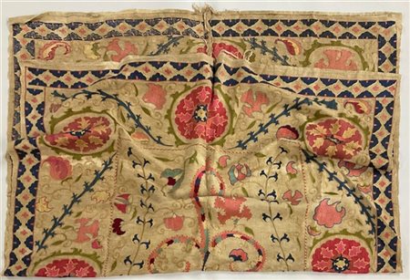 Tessuto Suzanì, Turkestan occidentale, Uzbekistan, secolo XX. Ricamo in seta su