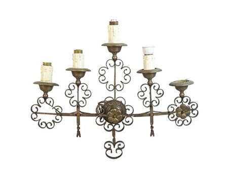 Applique a cinque luci in metallo ritorto (h cm 45,4x53,5) (difetti e mancanze)