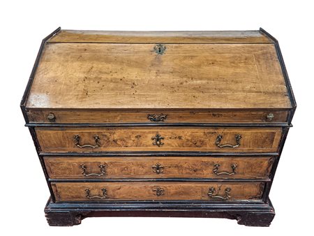 Antica ribalta in noce filettata in legno chiaro e profili ebanizzati, fronte a