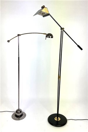 Lotto di due lampade da terra a luce alogena con fusti regolabili, misure diver