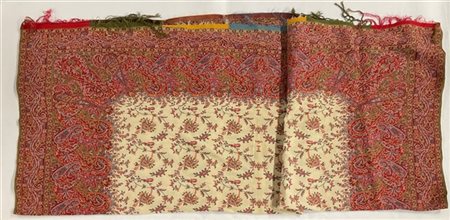 Scialle Kashmir, Inghilterra, prima metà del secolo XIX. Tessuto a mano in lana