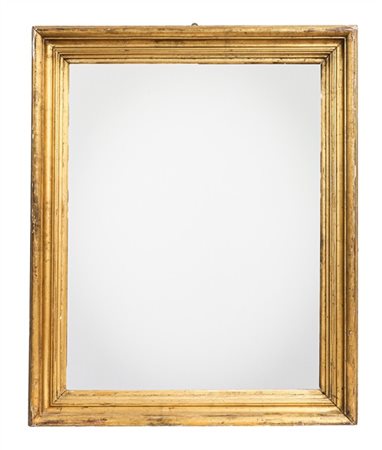 Specchiera con cornice in legno dorato (cm 90x111) (difetti e mancanze)