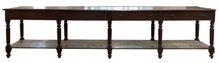 Grande tavolo da lavoro da parete con quattro cassetti nella fascia, gambe torn