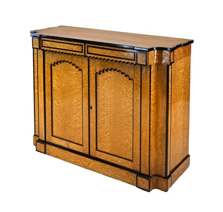 Credenza scantonata impiallacciata in radica di tuia a due cassetti e due sport