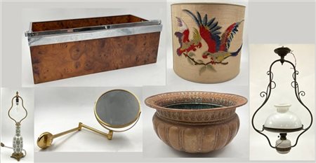 Lotto vario composto da un cachepot in rame sbalzato, una fioriera a cassetta,