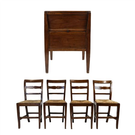 Lotto composto da una comoda in noce (cm 51x71x42) e quattro sedie con seduta i