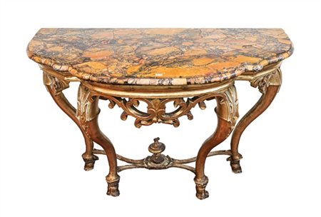 Console di forma sagomata in legno intagliato e dorato a riccioli e volute, gam