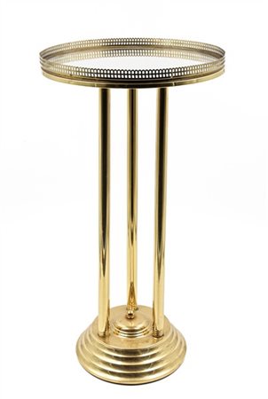 Tavolino circolare da appoggio in metallo dorato con tre sostegni su base circo