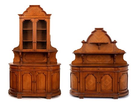  
Coppia di credenze francesi, Luigi Filippo 1840 - 1860
 Altezza x larghezza x profondità: 262 x 155 x 58; 205 x 178 x 58.