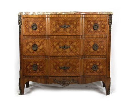  
Como francese in legno XIX secolo
 Dimensioni: 92 x 103 x 44 cm.