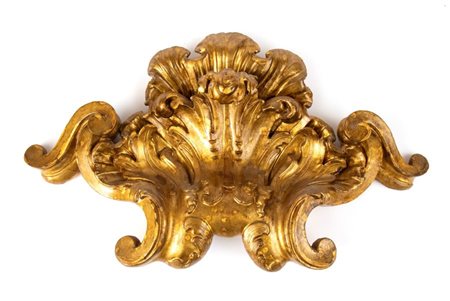  
Fregio dorato italiano, Luigi XVI XVIII secolo
 Altezza x larghezza x profondità: 58 x 100 x 15 cm