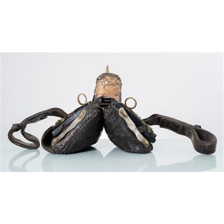 MANIFATTURA ORIENTALE DEI PRIMI DEL' 900, Sella da cavallo