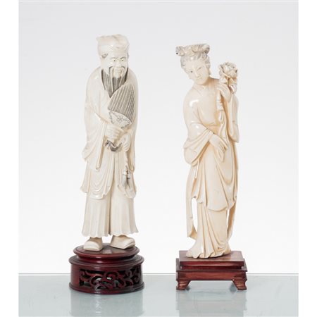 MANIFATTURA ORIENTALE SECONDA METÀ XIX SECOLO, Due sculture