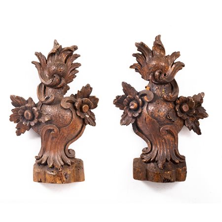 MANIFATTURA SICILIANA DEL XVIII SECOLO, Coppia di elementi