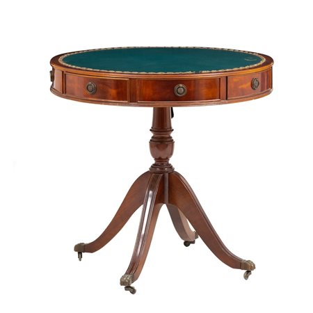 MANIFATTURA INGLESE SECONDA METÀ DEL XX SECOLO, Tavolino